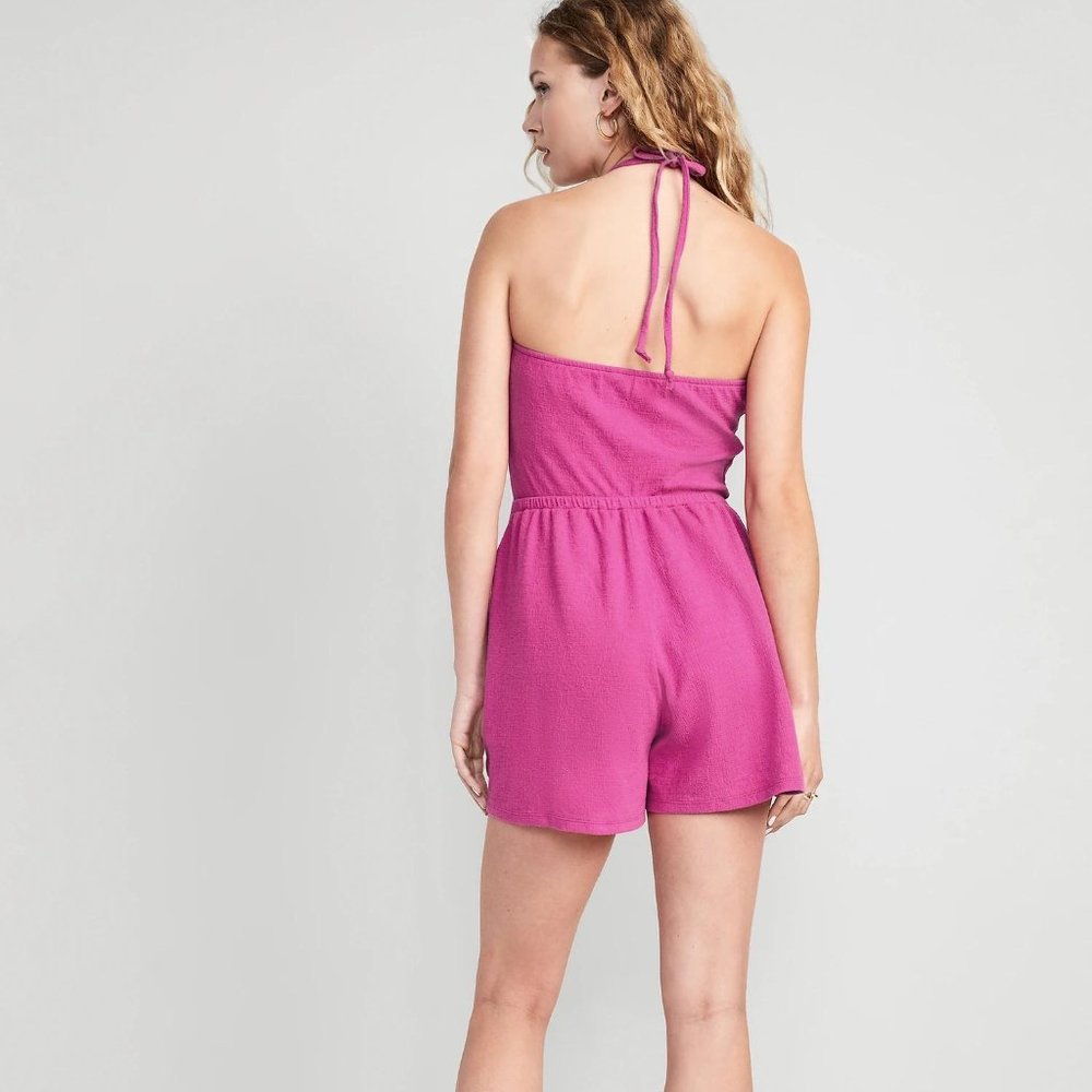 NWT  Old Navy Textured O-Ring Halter Romper for Women -- 3.5-inch inseam - Picture 2 of 6
